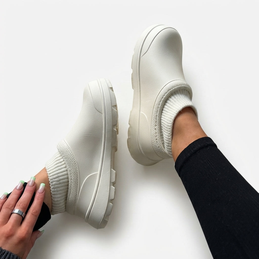 Women's Cosy Weatherproof Clogs
