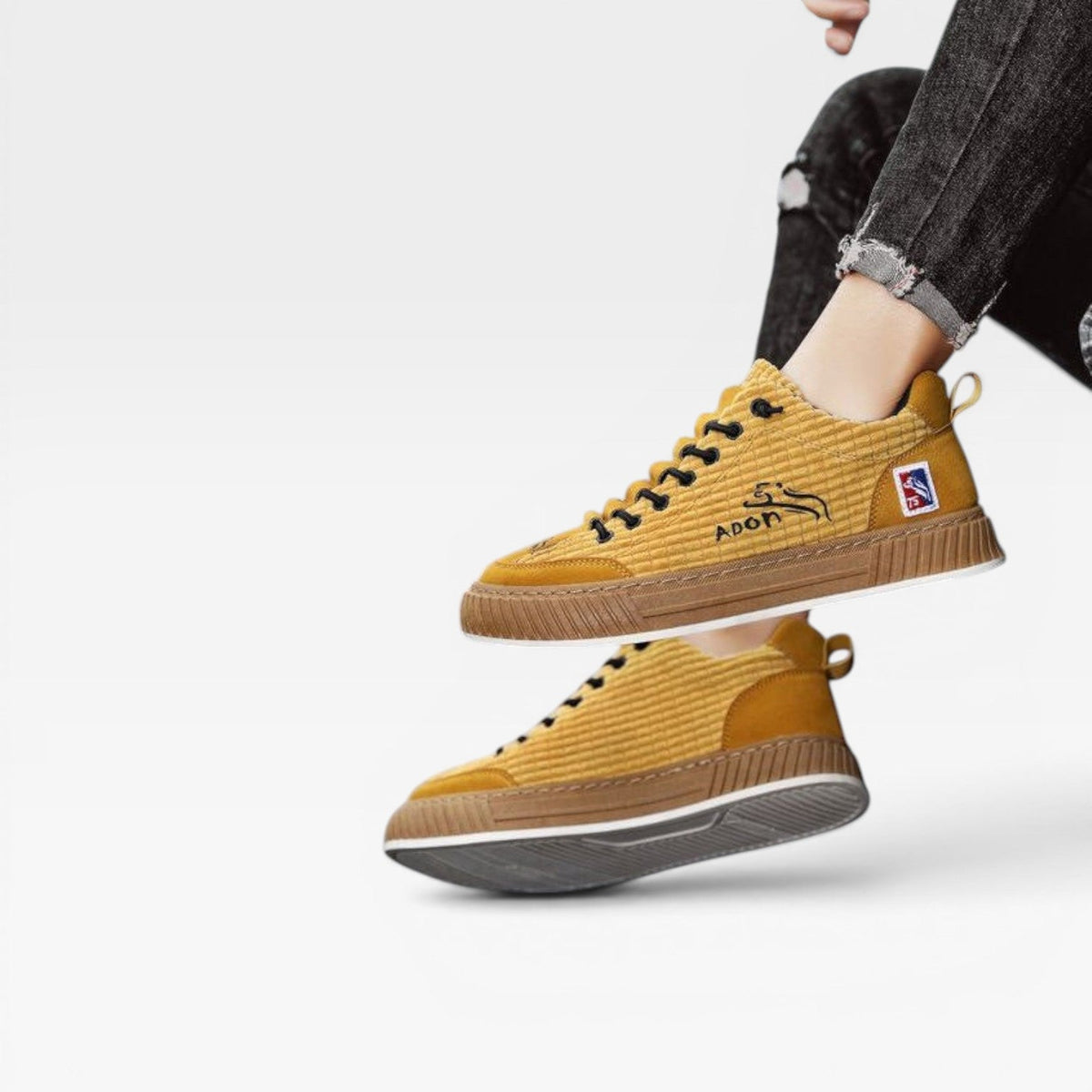 Men's Casual Textured Sneakers – Lace Up Low Top Skate Style Trainers for Everyday Wear