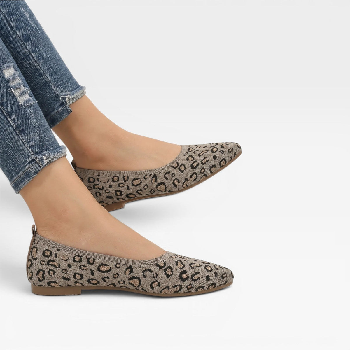 Women's Leopard Print Knit Ballet Flats – Pointed Toe Slip On Comfort Shoes