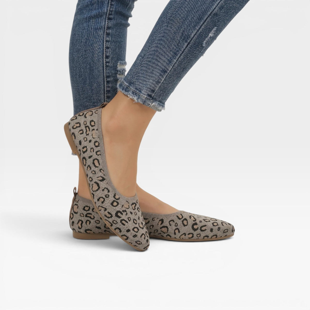 Women's Leopard Print Knit Ballet Flats – Pointed Toe Slip On Comfort Shoes