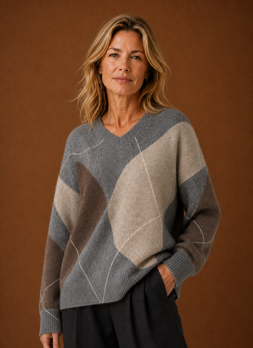 Women's Knit Pullover - Oversized Argyle Sweater | Areleon