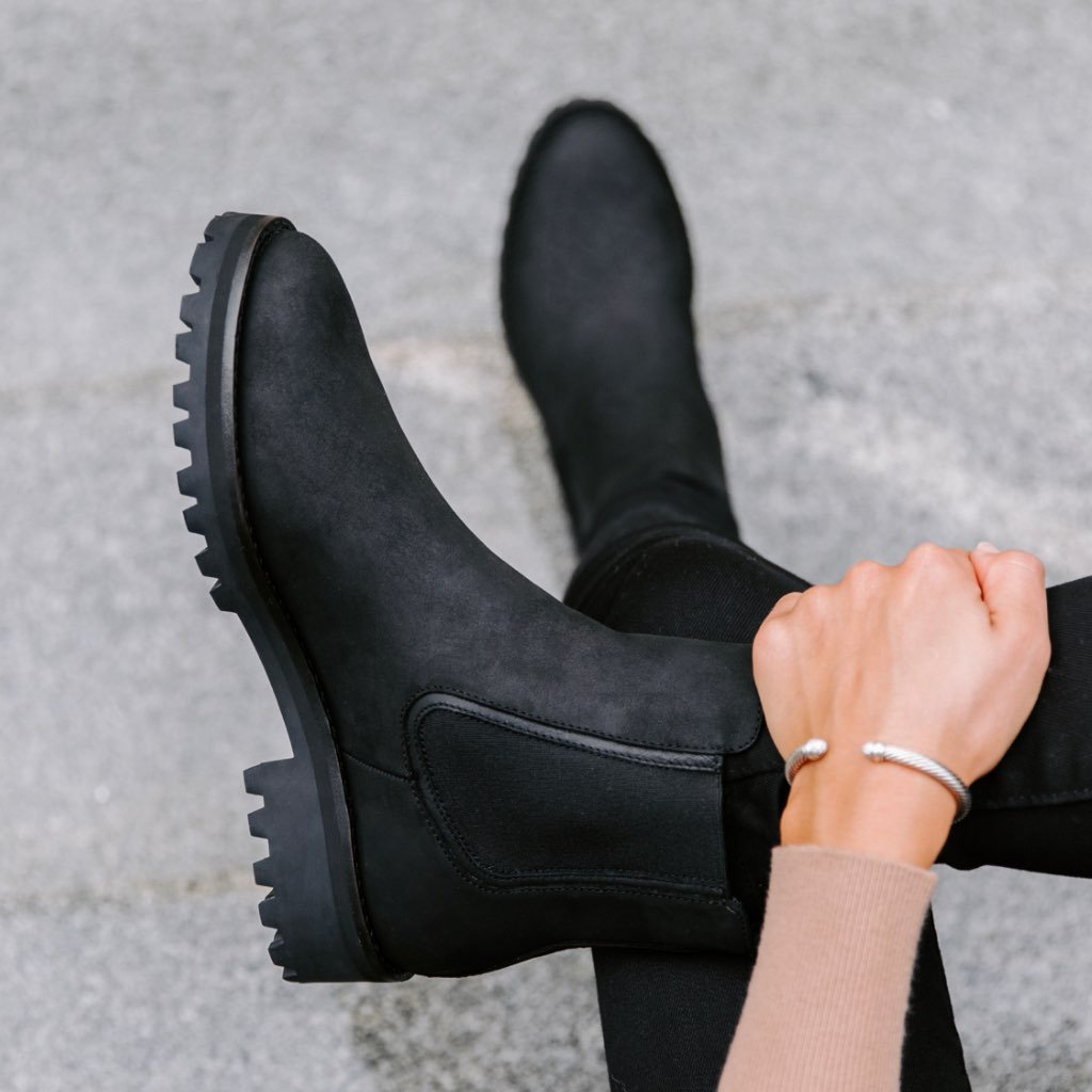 Women's Durable Leather Chelsea Boots